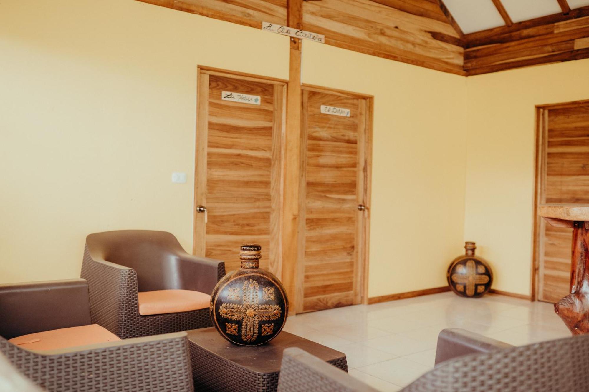 Casa De Los Amigos Caribena Cahuita Eksteriør bilde