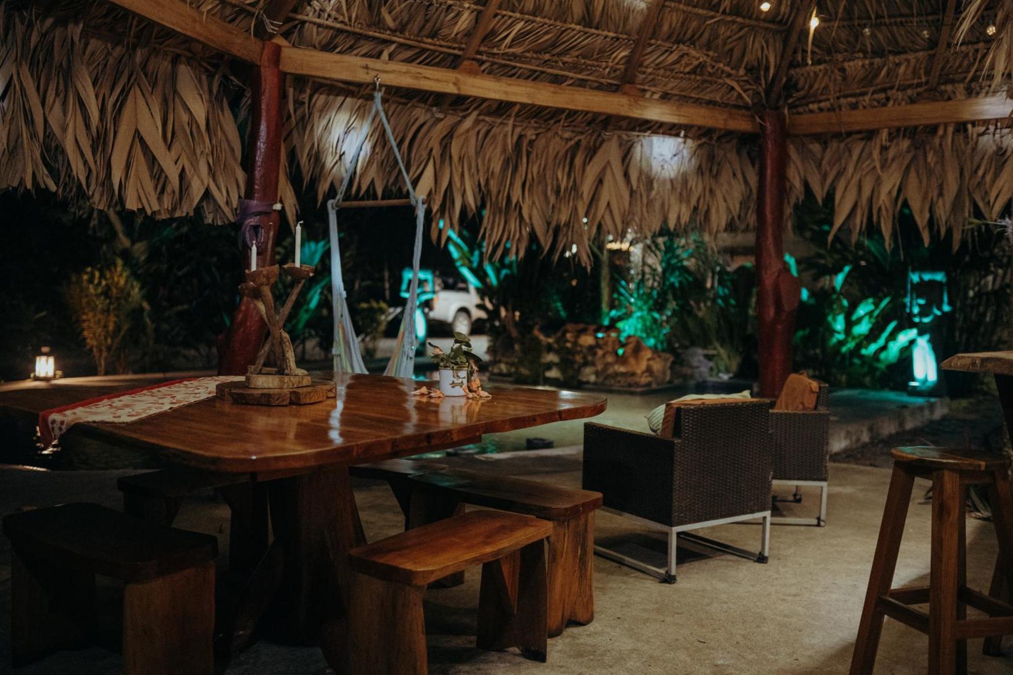 Casa De Los Amigos Caribena Cahuita Eksteriør bilde